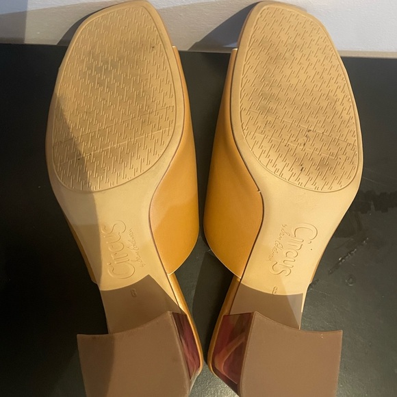 ❌SOLD❌ Circus by Sam Edelman Slides - Picture 5 of 6